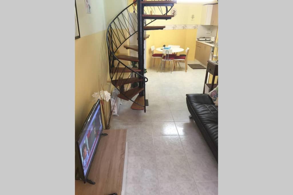 Loft A 5 Minutos Playa De Riazor Appartement A Coruña Buitenkant foto